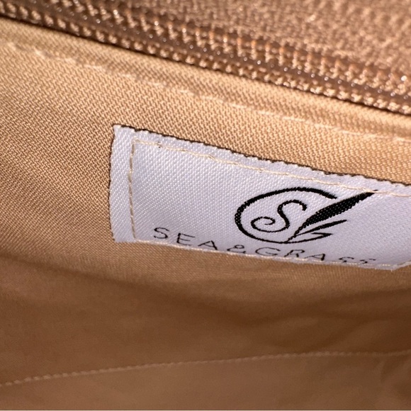 Natural fiber woven Satchel Crossbody Half Moon Circle Handle vacation beach bag - Picture 5 of 9